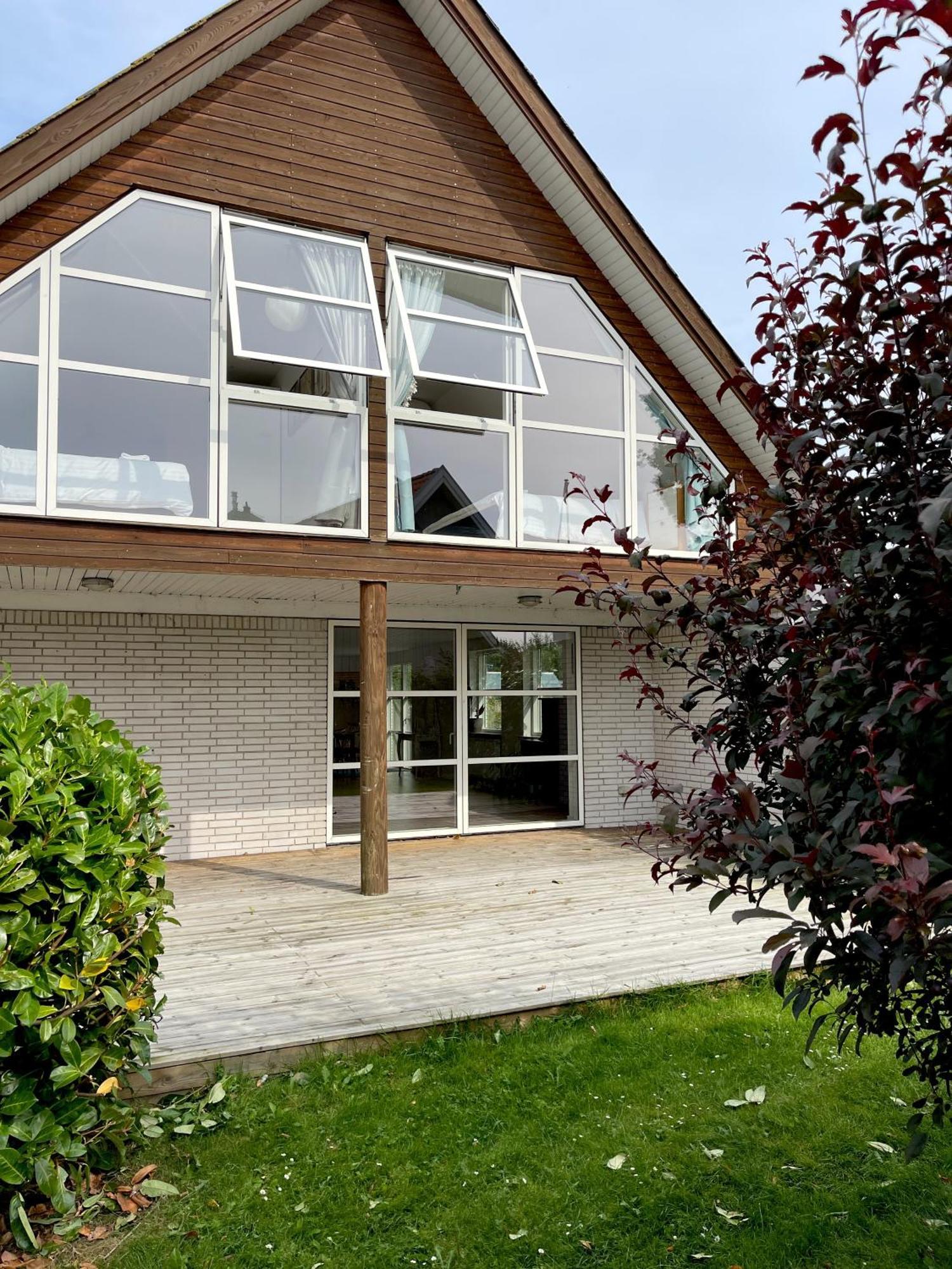 Kirsebaerkroen - The Inn Between Praesto Exterior photo
